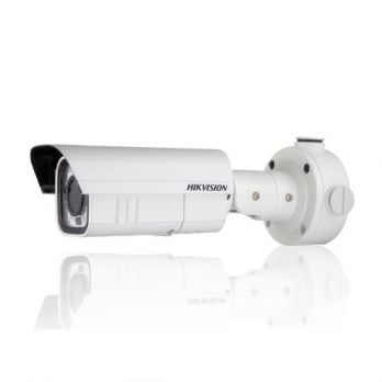 海康威视 DS-2CC11A7P-VFIR 700TVL 超宽动态ICR变焦红外防水筒型摄像机(1/3